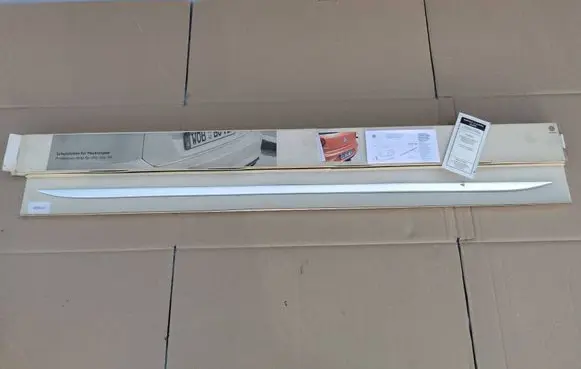 Volkswagen Polo VI Rear sill (body part) 2G0071360