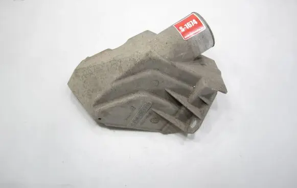 Volkswagen PASSAT B4 Other exhaust manifold parts 051253041D