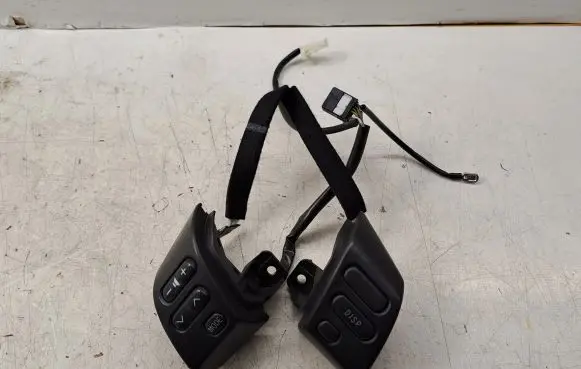 Toyota Corolla Verso AR10 Steering wheel buttons/switches 8425064020B0