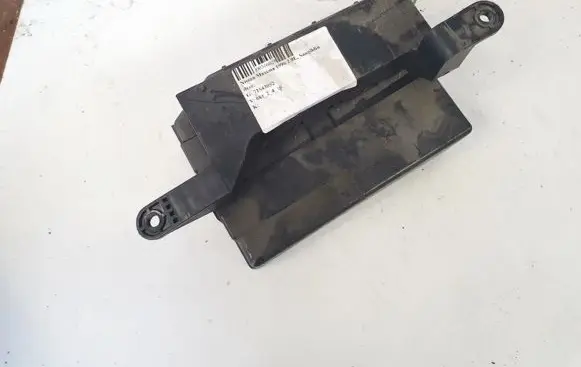 Nissan Maxima Fuse box set 71543052 7154-3052