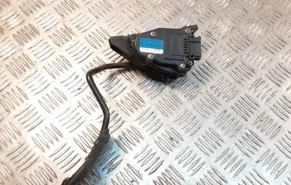 Renault Vel Satis Accelerator throttle pedal 8200004938
