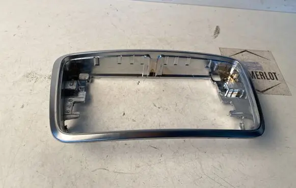 Mercedes-Benz A W176 Radio/GPS head unit trim A1766890018