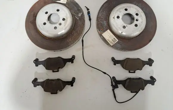 BMW X3 G01 Front brake disc 8853555 6883469