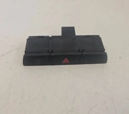 Audi Q7 4L Hazard light switch 4L1927137A