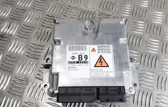 Nissan X-Trail T30 Engine control unit/module 23710ES67B 2758004544 5800454