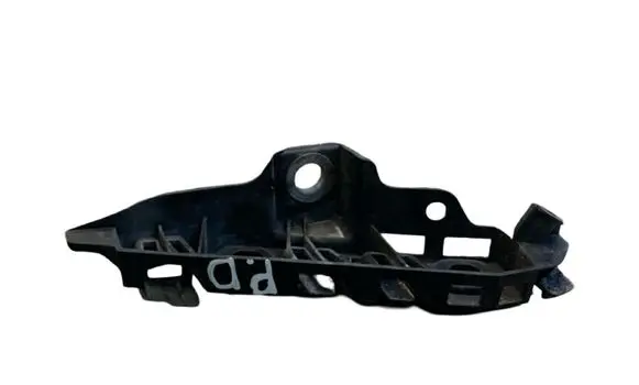 Volkswagen PASSAT B8 Front bumper mounting bracket 3G0807050