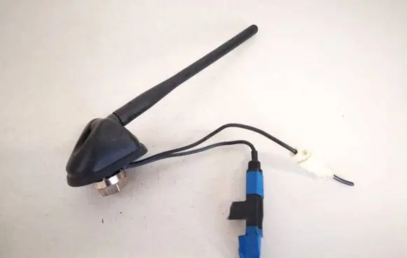 Mitsubishi Outlander Aerial GPS antenna