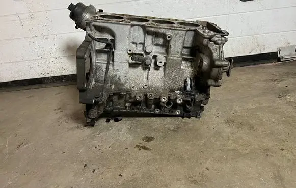 Mini Cooper Countryman R60 Engine block MBGU352924544 2924544 MBGU35