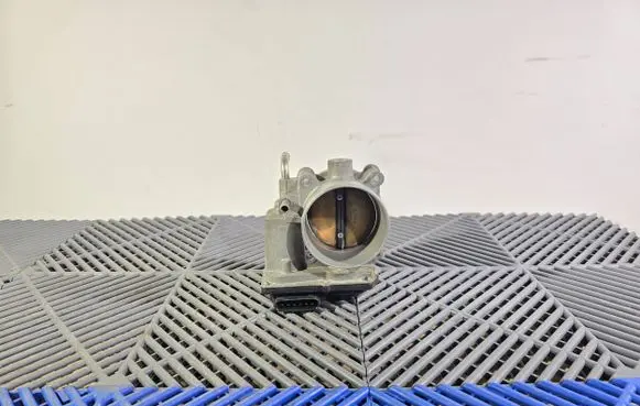 Lexus GS 300 350 430 450H Throttle valve 2203031040