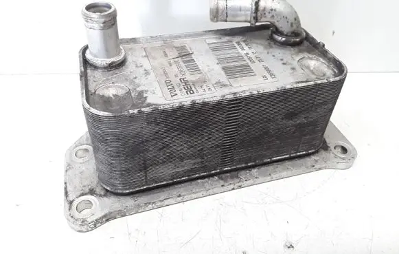 Volvo S60 Oil filter mounting bracket 31325045
