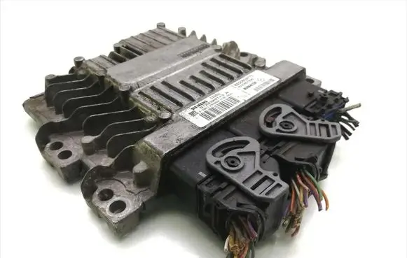 Renault Scenic II - Grand scenic II Engine control unit/module 8200804775 8200807626 S122326113A