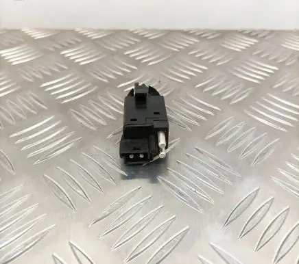 Mercedes-Benz SL R129 Brake pedal sensor switch 0015450109