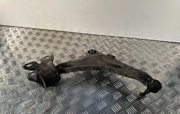 Volvo V60 Front lower control arm/wishbone