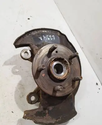 Honda CR-V Front wheel hub spindle knuckle