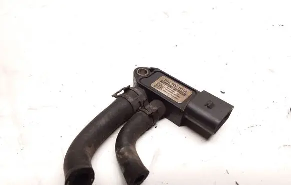 Volkswagen PASSAT B6 Air pressure sensor 076906051A