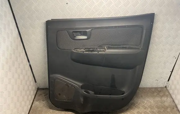 Toyota Hilux (AN10, AN20, AN30) Rear door card panel trim