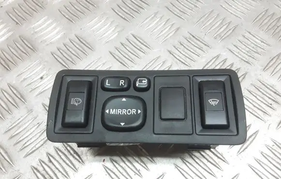 Toyota Avensis T250 Wing mirror switch 183575