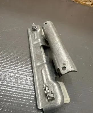 Rear door exterior handle/bracket