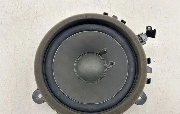 Volvo V50 Rear door speaker 30657445 M5XUG 11W15