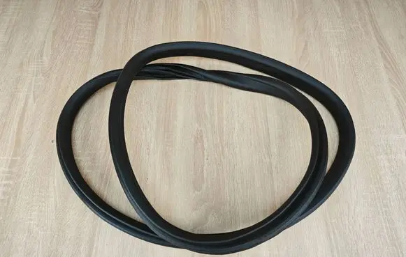 Rubber seal rear door