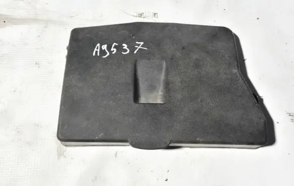 Toyota Auris 150 Fuse box cover 8266202190 82662-02190