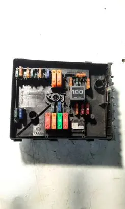 Volkswagen PASSAT B6 Fuse box set 3C0971249-0