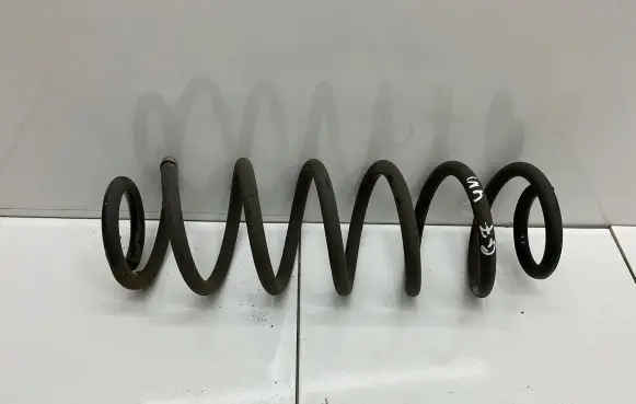 Volkswagen Golf VII Rear coil spring 5Q0511121AF