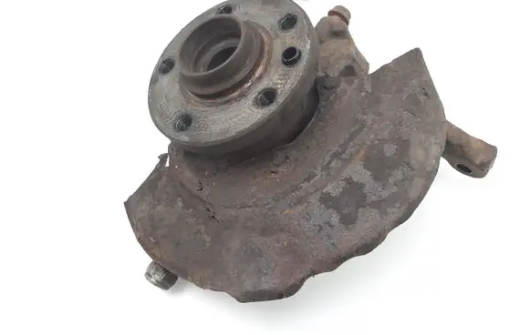 Volkswagen Transporter - Caravelle T4 Front wheel hub