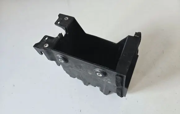 Battery box tray