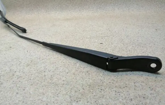 Citroen C3 Aircross Front wiper blade arm 39079980