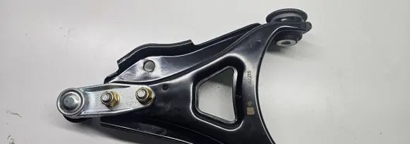 Renault Clio III Front control arm 1549A2Z15 8200942407 QSA1549S