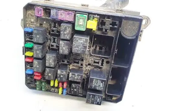 Citroen C-Crosser Fuse box set pr07400000 pr074-00000