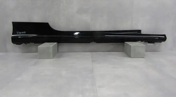Mercedes-Benz C AMG W202 Front sill (body part) a2056908000hcu