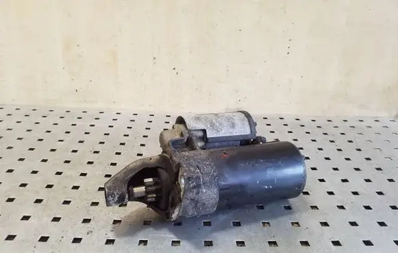Audi A6 S6 C4 4A Starter motor 078911023 0001108113