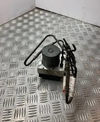 BMW 5 E60 E61 ABS Pump 6769705