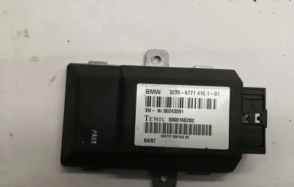 BMW 7 E65 E66 Steering rack control module 6771415