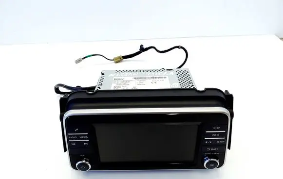 Radio/CD/DVD/GPS head unit
