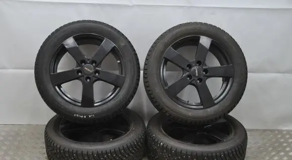 KIA Optima R12 alloy rim