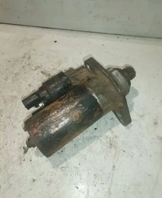 Volkswagen Touran I Starter motor