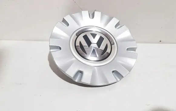 Volkswagen Touran I R20 wheel hub/cap/trim 1T0601149QLV