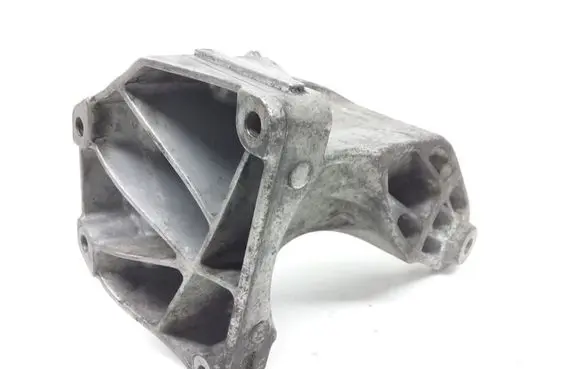 Mercedes-Benz E C207 W207 Engine mounting bracket A6512230004