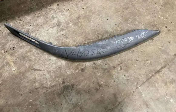 Volvo S80 Front bumper splitter molding 9178475 10121