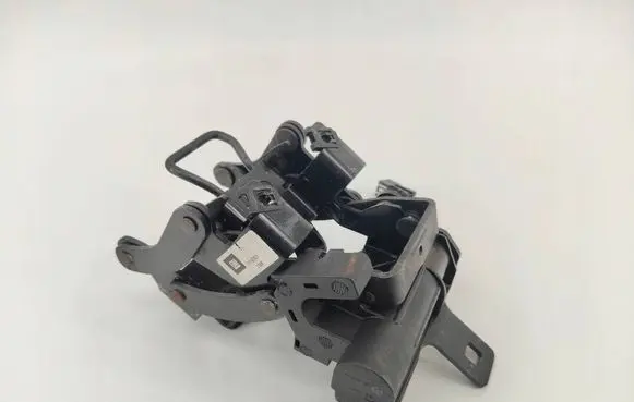 Opel Astra H Tailgate/trunk/boot lock/catch/latch 13197820