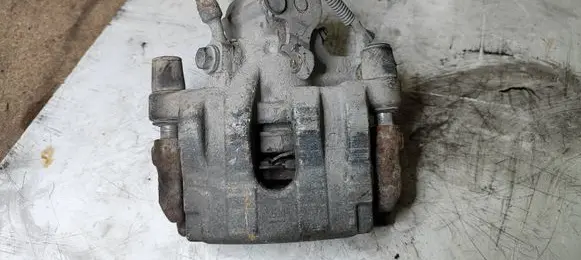 Opel Vectra C Rear brake caliper