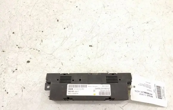 Mercedes-Benz S W220 Seat control module A2208300085 2208300085