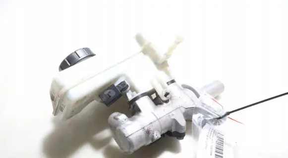 Master brake cylinder
