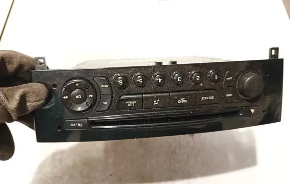 Peugeot RCZ Radio/CD/DVD/GPS head unit 96750284xn