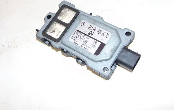 Mercedes-Benz E W210 Reducing agents exhaust control unit A2108300672 1147212079 28RTL000