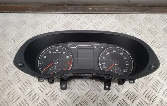 Audi Q3 8U Speedometer (instrument cluster) 8U0920970