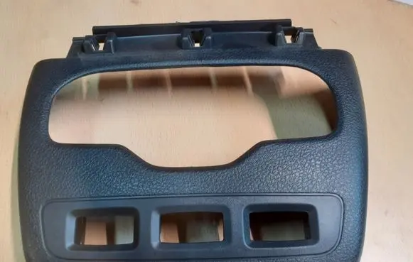 Dacia Dokker Dashboard center trim panel 275007343R